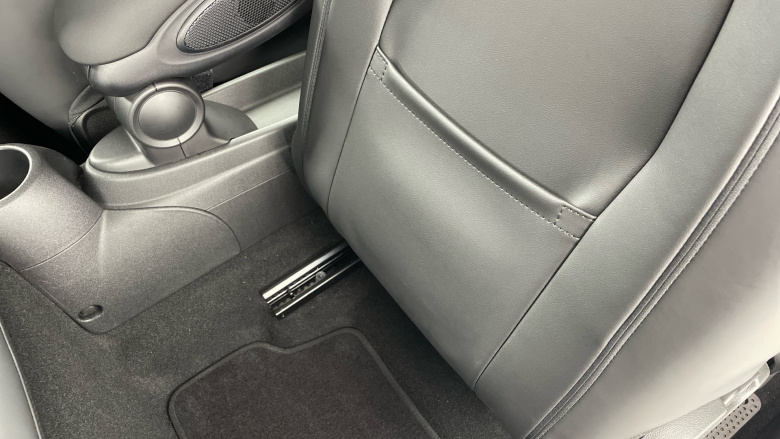 MINI Hatchback 135kW Cooper S Level 3 33kWh 3dr Auto Electric Hatchback